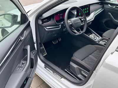 Skoda Octavia RS (2026) - Photo 6