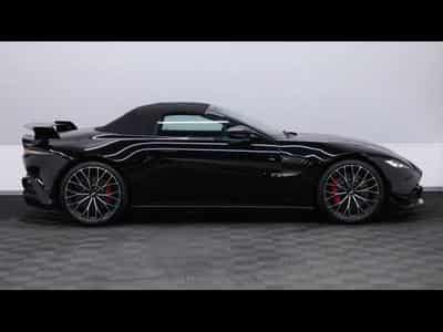 Aston-Martin V8 Vantage Roadster F1 Edition (2022) - Photo 12
