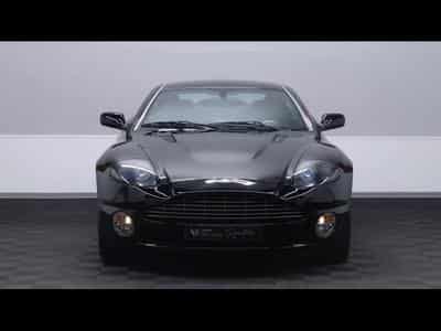 Aston-Martin V12 5.9 V12 469Ch (2004) - Photo 2