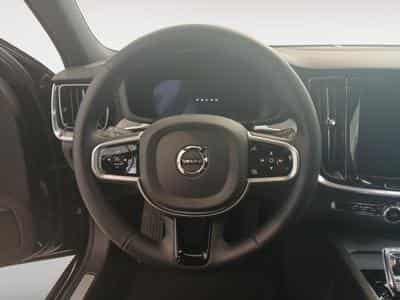 Volvo V60 B4 Plus Dark / Essence (2025) - Photo 11