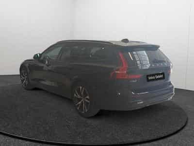 Volvo V60 B4 Plus Dark / Essence (2025) - Photo 2