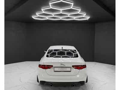Jaguar XE P300 AWD HSE (2022) - Photo 4