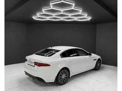 Jaguar XE P300 AWD HSE (2022) - Photo 5