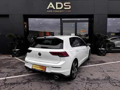 VW Golf GTI VIII Clubsport 2.0 TSI 300CV (2023) - Photo 4