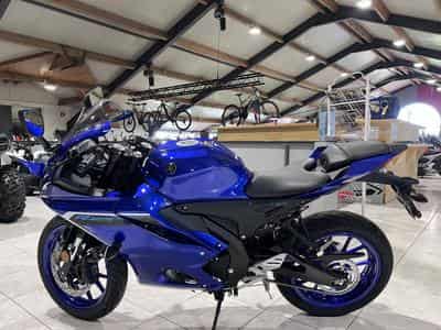 Yamaha YZF (2026) - Photo 4