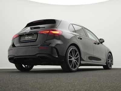 Mercedes A 200 d AMG-Line Multi+Kamera+Night+19" (2025) - Photo 9