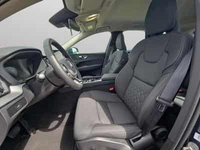 Volvo XC60 B5 Core / Essence (2025) - Photo 12