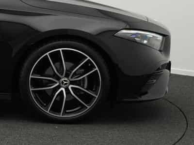 Mercedes A 200 AMG-Line Multi+Kamera+Night+19" (2025) - Photo 6