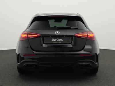 Mercedes A 200 d AMG-Line Multi+Kamera+Night+19" (2025) - Photo 4