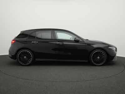 Mercedes A 200 d AMG-Line Multi+Kamera+Night+19" (2025) - Photo 5