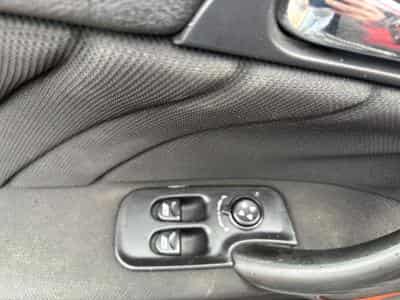 Alfa-Romeo GT 2.0 150 CV DIESEL (2007) - Photo 10