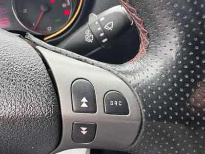Alfa-Romeo GT 2.0 150 CV DIESEL (2007) - Photo 13