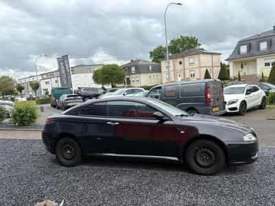 Alfa-Romeo GT 2.0 150 CV DIESEL (2007) - Photo 5