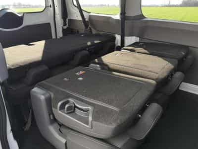 VW T7 2.0 TDI 110 kW KR (2026) - Photo 7