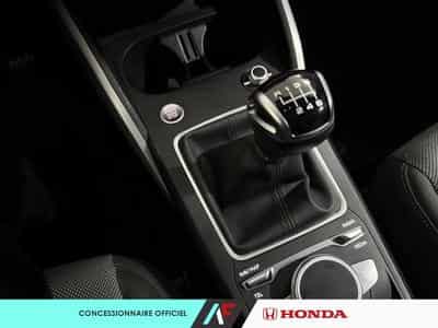 Audi Q2 -24% 30 TFSI 110ch S-Line (2024) - Photo 2