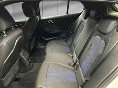 BMW 118 -36% M135iA xDrive 306ch Edition M Sport Pro (2023) - Photo 12