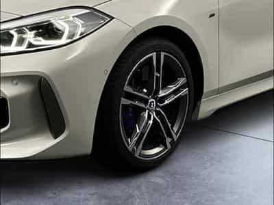 BMW 118 -36% M135iA xDrive 306ch Edition M Sport Pro (2023) - Photo 9