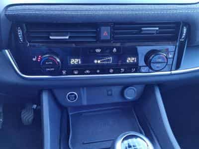 Nissan Qashqai -33% 1.3 DIG-T 140CH MHEV CONNECT (2024) - Photo 13