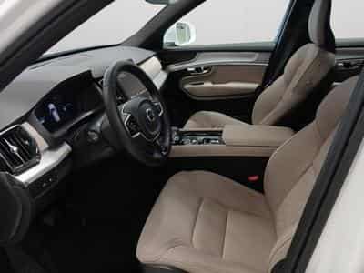 Volvo XC90 T8 AWD Core / Hybride (2025) - Photo 11