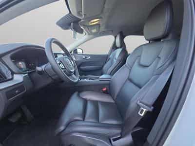 Volvo XC60 B4 Plus Dark / Essence (2024) - Photo 12