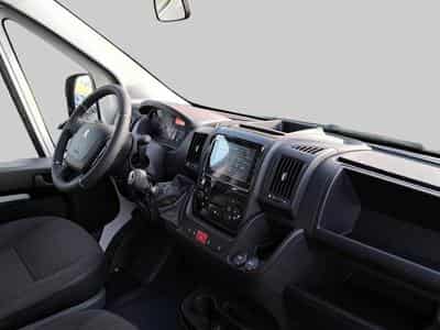 Peugeot Boxer Plateau DC 435 L4 (2024) - Photo 9