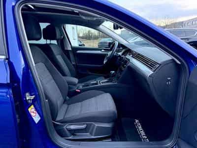 VW Passat Passat Variant 2.0 TDI R line /Led/Pano/App/ (2022) - Photo 13
