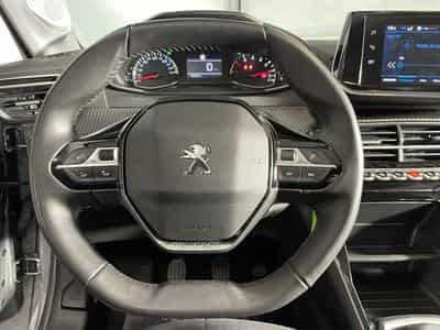 Peugeot 208 1.2 ESSENCE 75 CV STYLE CARPLAY 5P (2023) - Photo 9