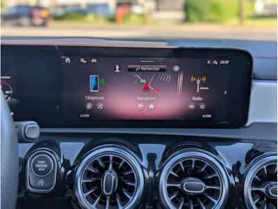 Mercedes CLA 200 Shooting Brake AMG LINE * CAMERA 360 * PANORAMA * 7G-DCT (2025) - Photo 13
