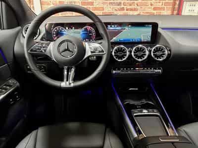 Mercedes GLA 250 GLA 250e 1.3 Hyb-Ess 218cv Auto PROGRESSIVE-LINE (2025) - Photo 4