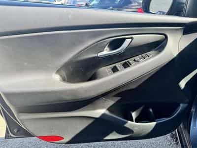 Hyundai i30 1er main / jusqu'à 48 mois de garantie (2019) - Photo 8