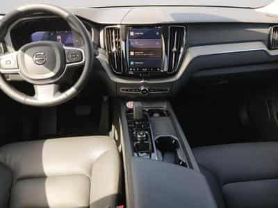 Volvo XC60 B5 Core / Essence (2025) - Photo 3