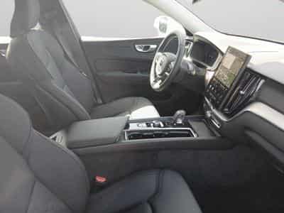 Volvo XC60 B5 Core FACELIFT / Essence (2025) - Photo 15