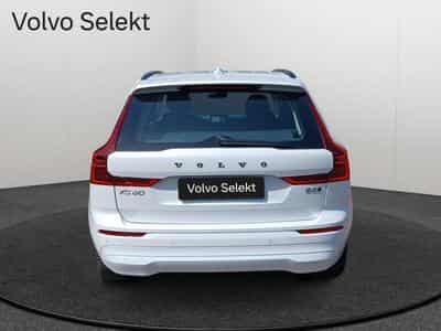 Volvo XC60 B5 Core FACELIFT / Essence (2025) - Photo 6