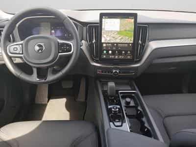 Volvo XC60 B5 Core FACELIFT / Essence (2025) - Photo 10