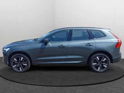 Volvo XC60 B5 Core FACELIFT / Essence (2025) - Photo 2