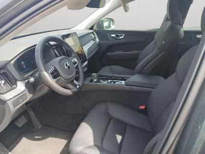 Volvo XC60 B5 Core FACELIFT / Essence (2025) - Photo 9