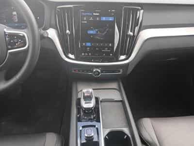 Volvo V60 B4 Plus Dark / Essence (2025) - Photo 11