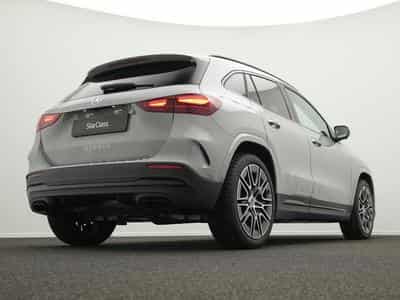 Mercedes GLA 180 AMG-Line (2025) - Photo 9