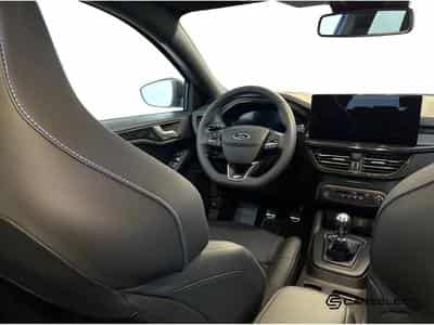 Ford Focus 2.3 EcoBoost S (2024) - Photo 9