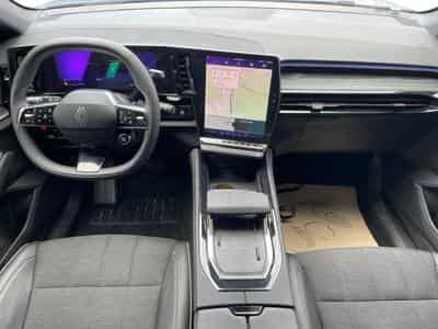 Renault Austral 1.2 E-Tech Iconic full hybrid (2025) - Photo 12