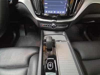 Volvo XC60 B4 Plus Dark / Essence (2024) - Photo 11