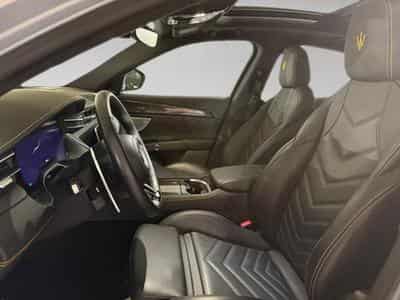 Maserati Grecale 2.0 L4 MHEV Modena 4x4 Aut. (2022) - Photo 4