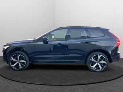Volvo XC60 B5 AWD Ultra Dark / Essence (2025) - Photo 2