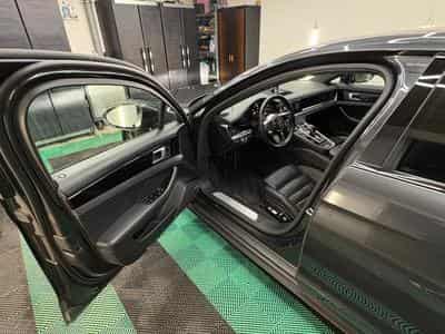 Porsche Panamera Panamera Sport Turismo 4 E-Hybrid (2018) - Photo 8