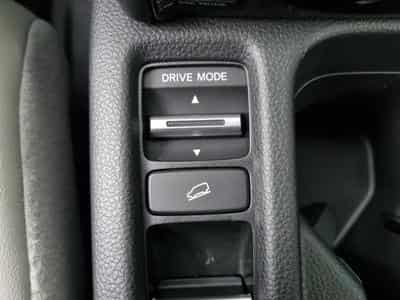 Honda HR-V 1.5 i-MMD 131ch e:HEV Advance Style (2025) - Photo 12