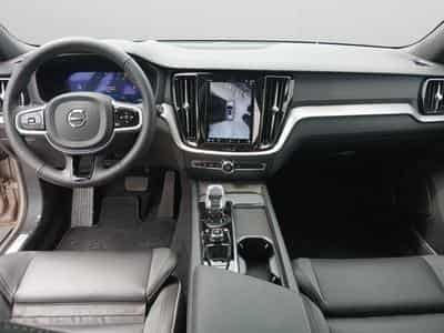 Volvo V60 B4 Plus Dark / Essence (2025) - Photo 10