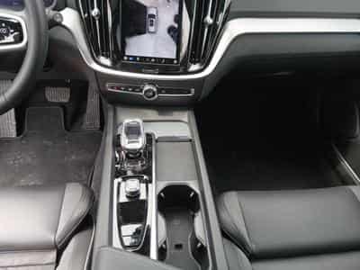 Volvo V60 B4 Plus Dark / Essence (2025) - Photo 11