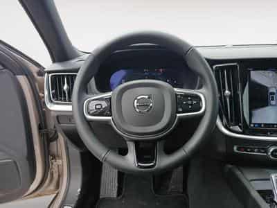 Volvo V60 B4 Plus Dark / Essence (2025) - Photo 12