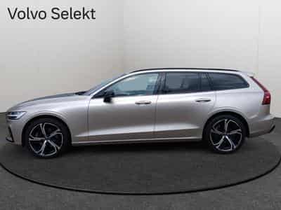 Volvo V60 B4 Plus Dark / Essence (2025) - Photo 2