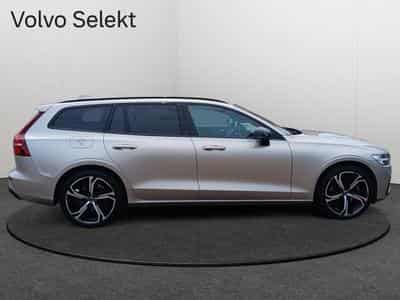 Volvo V60 B4 Plus Dark / Essence (2025) - Photo 6